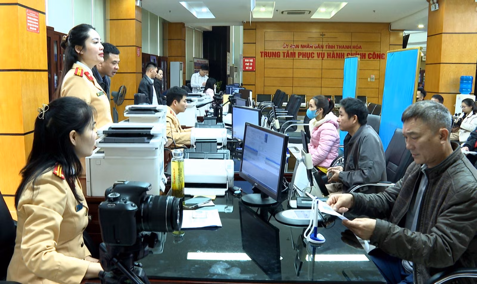 Người dân Thanh Hoá có thể đến Công an phường, thị trấn đổi Giấy phép lái xe -0