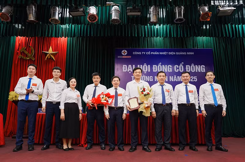 Công ty cổ phần Nhiệt điện Quảng Ninh tổ chức thành công Đại hội đồng cổ đông thường niên năm 2025 -0