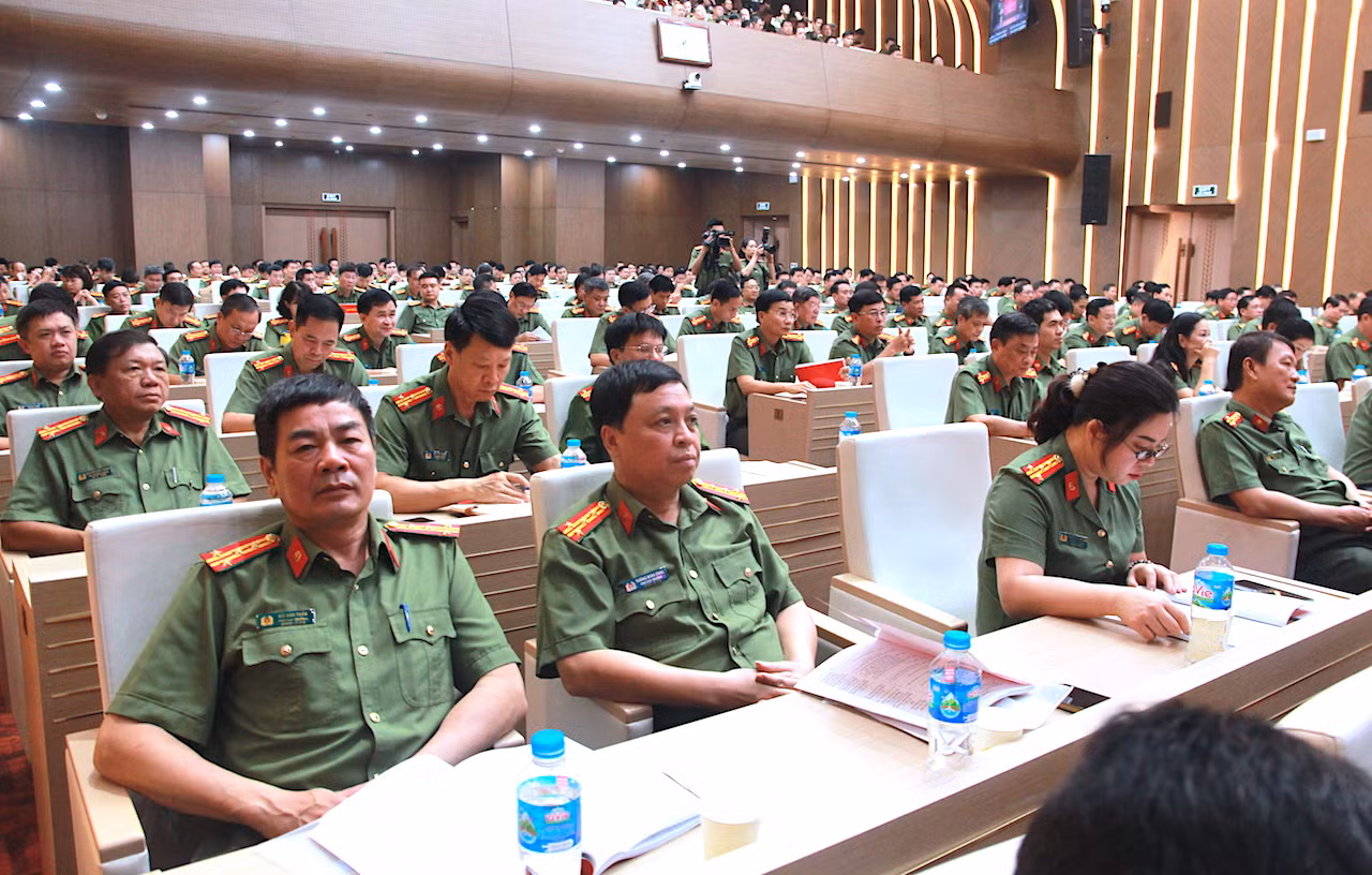 Bảo đảm an ninh chính trị nội bộ, bảo vệ tuyệt đối an ninh, an toàn đại hội đảng các cấp -0