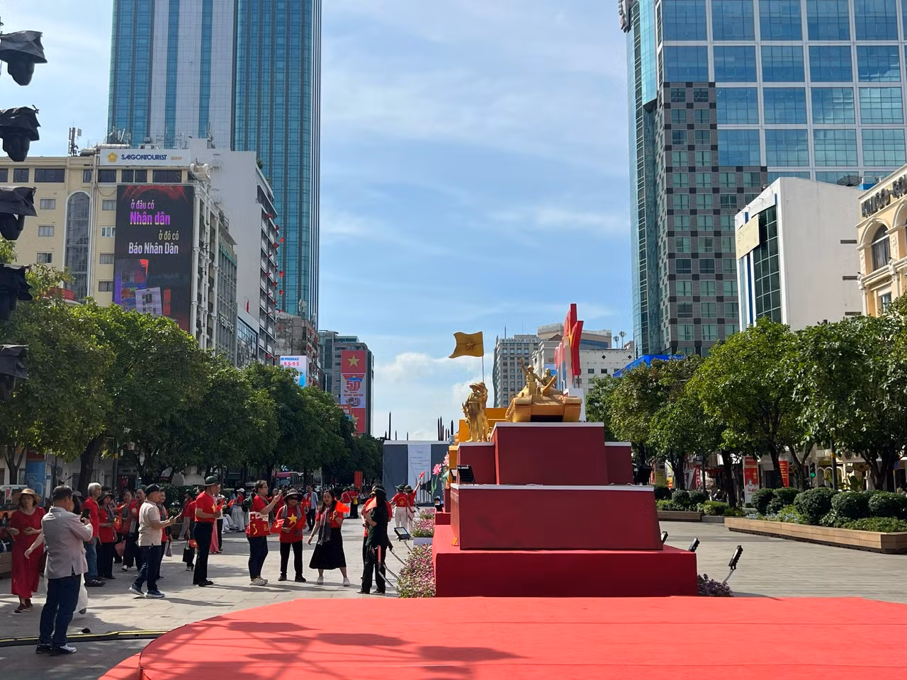 Triển lãm, chiếu phim “Âm vang Đại thắng mùa Xuân 1975 trong điện ảnh” -0