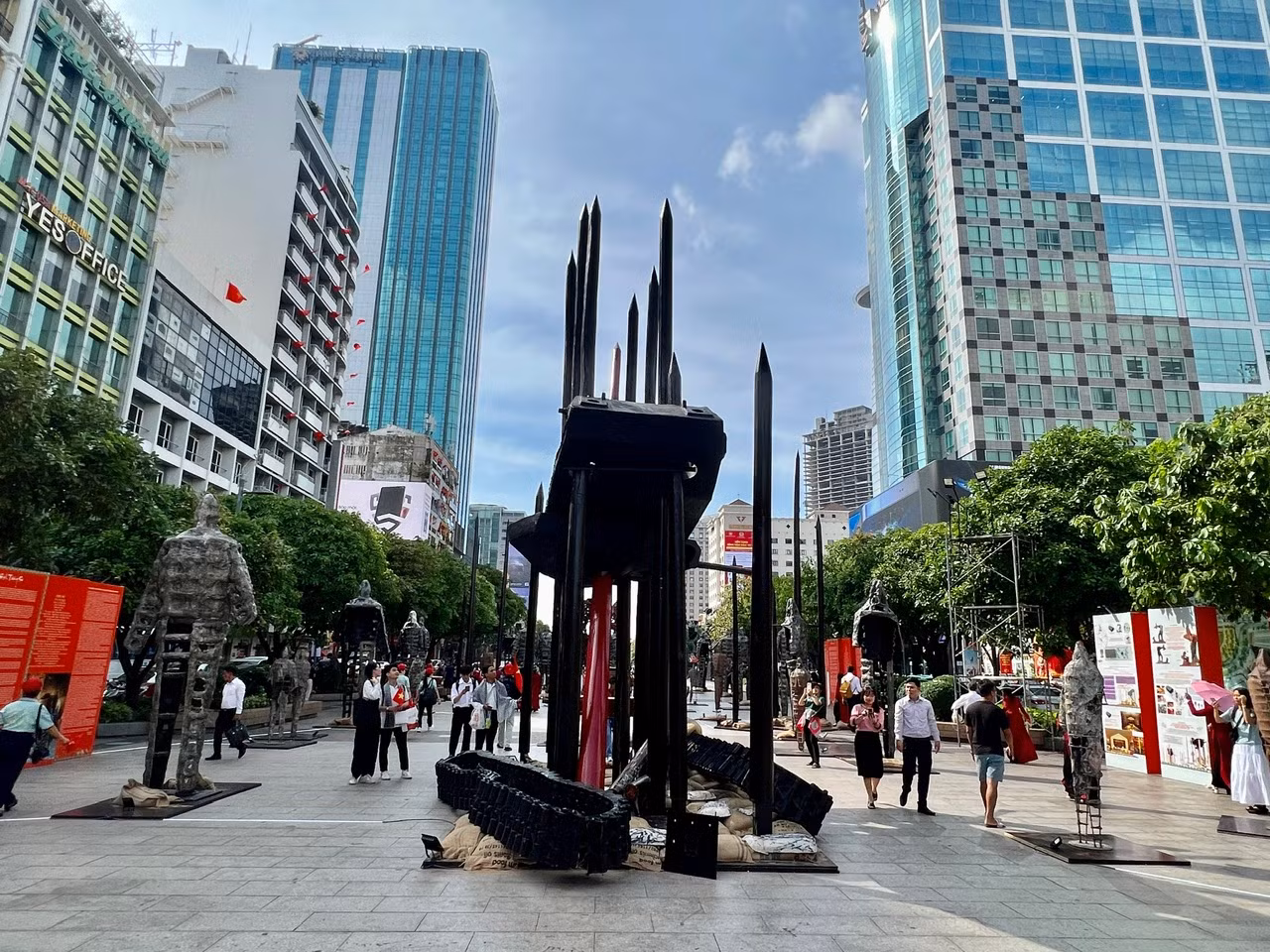 Triển lãm điêu khắc đặc biệt Kỷ niệm 50 năm Ngày Giải phóng miền Nam, thống nhất đất nước -0