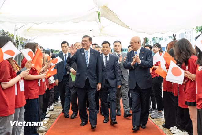 thu-tuong-nhat-tham-dai-hoc-viet-nhat-2.jpg -0