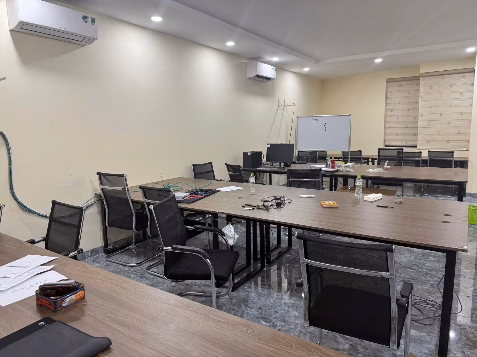 Triệt phá đường dây sử dụng mạng viễn thông chiếm đoạt tài sản do các đối tượng người Trung Quốc cầm đầu -5