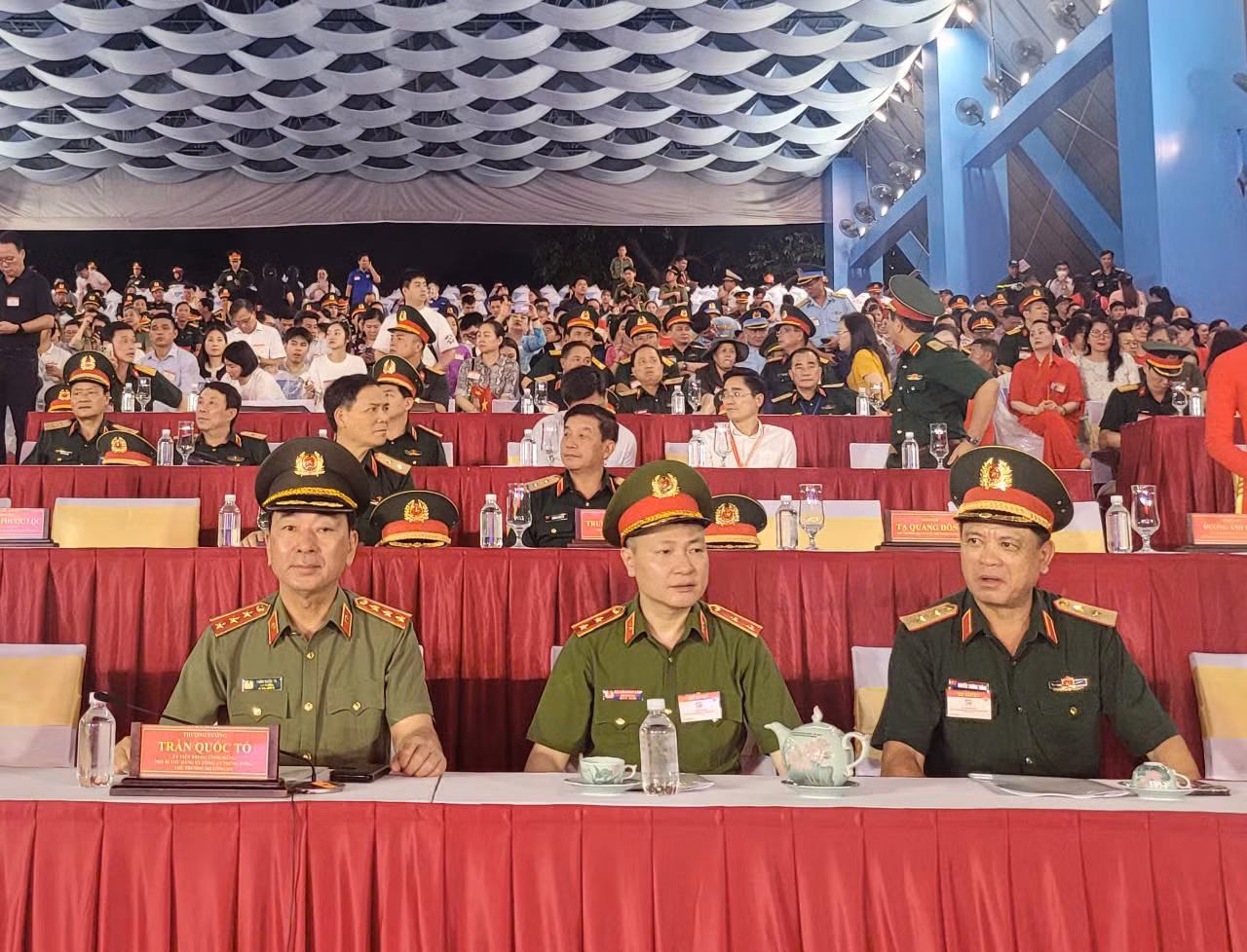 Sơ duyệt chương trình diễn binh, diễu hành cấp nhà nước -0