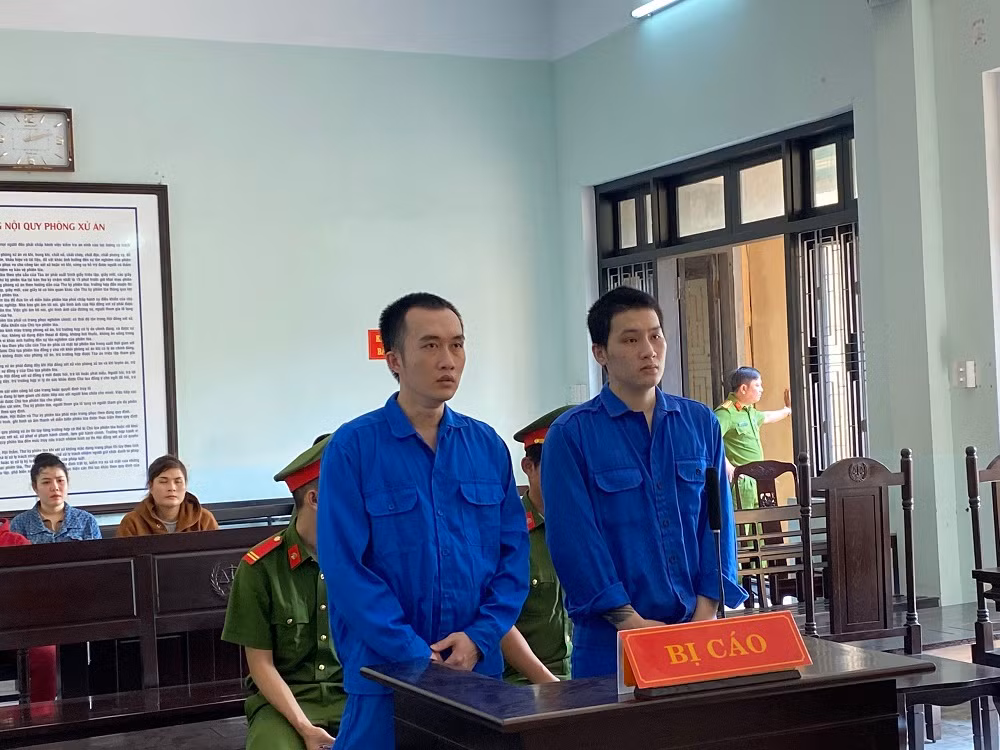 Mở quán bi-a để mua bán ma túy -0