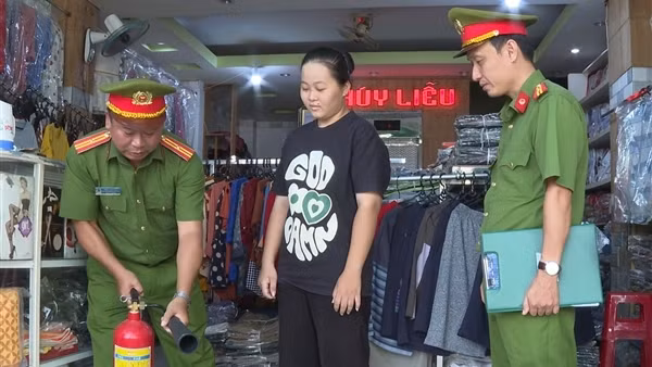 Tăng cường phòng chống cháy nổ tại các cơ sở kinh doanh trên địa bàn Bạc Liêu