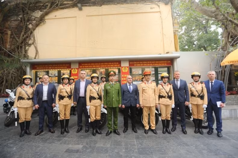 Cột mốc quan trọng giữa Tổng cục Nội vụ thành phố Moskva và Công an thành phố Hà Nội -0