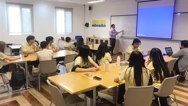 Vì sao huy động 3.600 tỷ đồng nhưng Trường quốc tế Mỹ vẫn rơi vào khủng hoảng?
