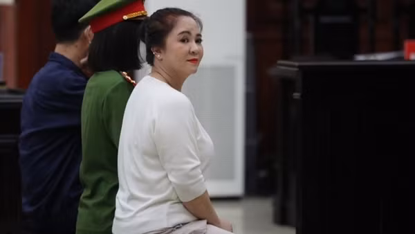 Bị cáo Đặng Anh Quân khai chỉ là bạn xã hội với bà Nguyễn Phương Hằng