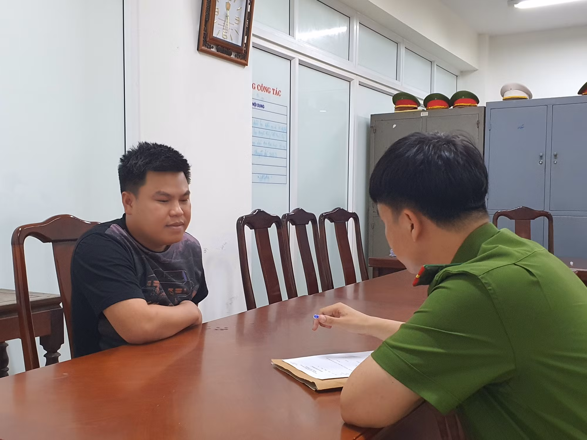 Lừa “chạy án” chiếm đoạt 2,5 tỷ đồng -0