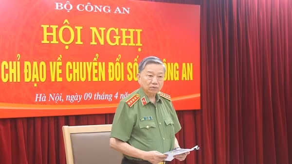 Duy trì quyết tâm chính trị cao trong thực hiện các nhiệm vụ chuyển đổi số