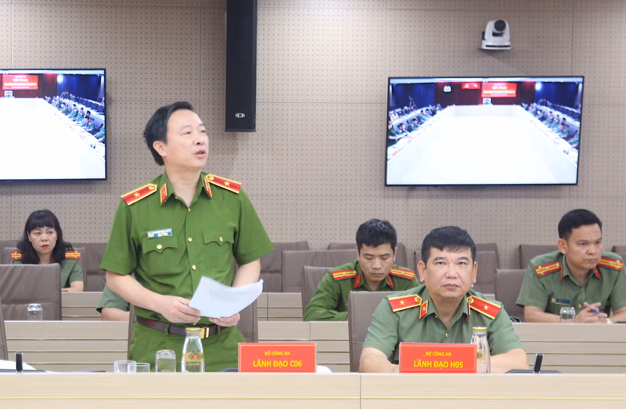 Duy trì quyết tâm chính trị cao thực hiện các nhiệm vụ chuyển đổi số -3