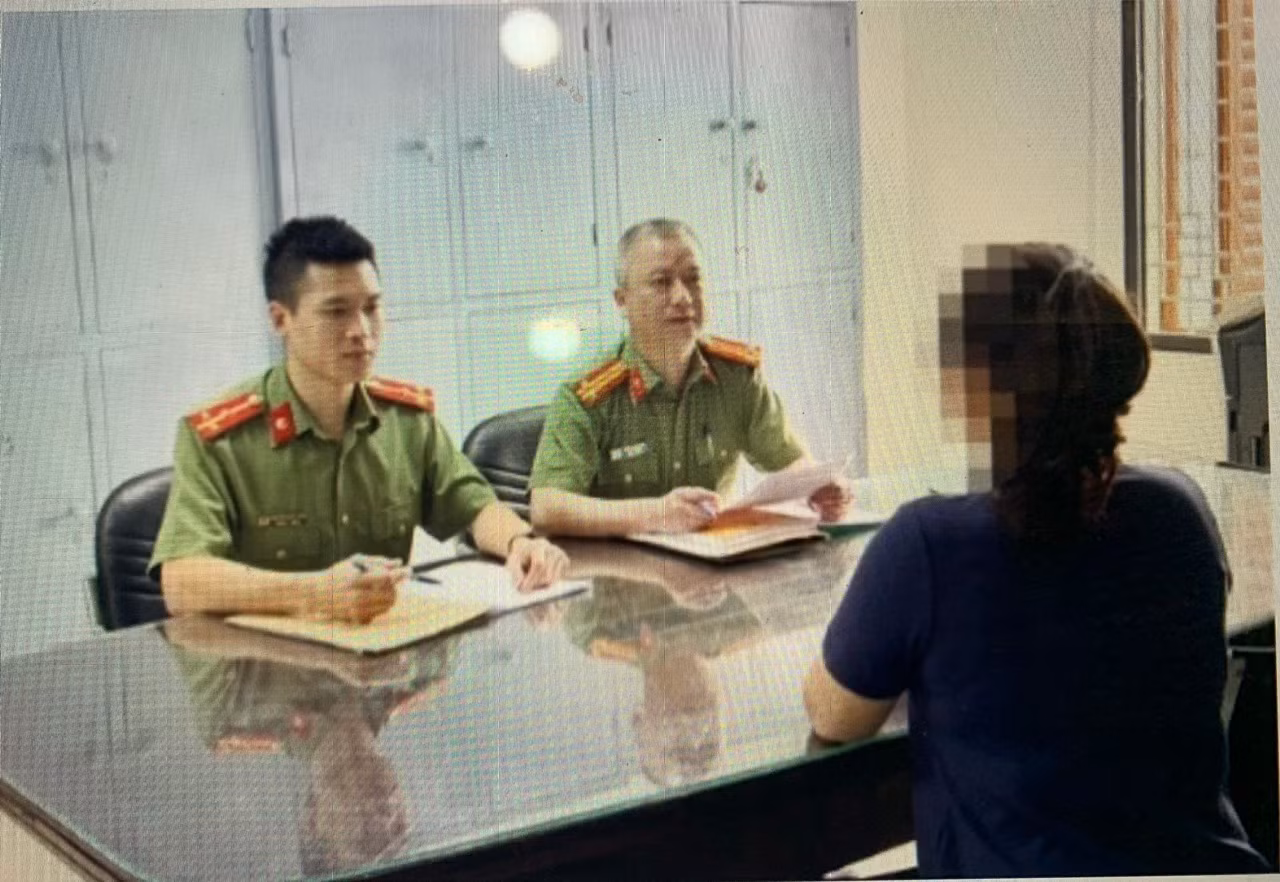Xử phạt trường hợp tung tin sai sự thật về việc không làm tóc thì bị phạt tiền 7,5 triệu đồng -0
