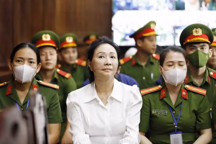 “Hạnh phúc đã tuột khỏi vòng tay của tôi”! -0