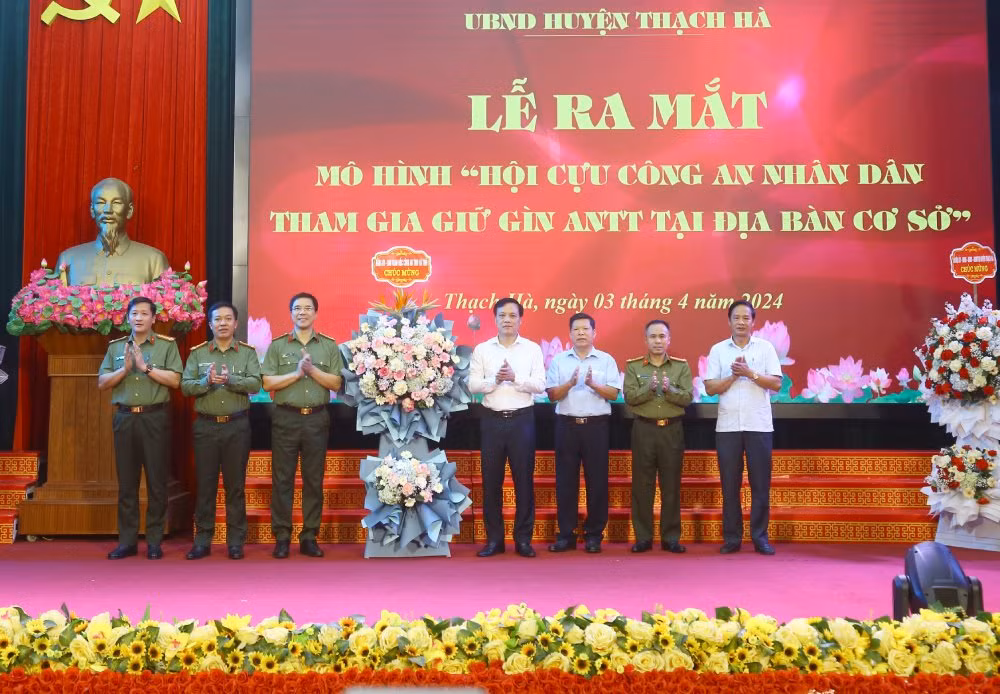Ra mắt Mô hình “Hội cựu CAND tham gia đảm bảo ANTT tại địa bàn cơ sở” -0