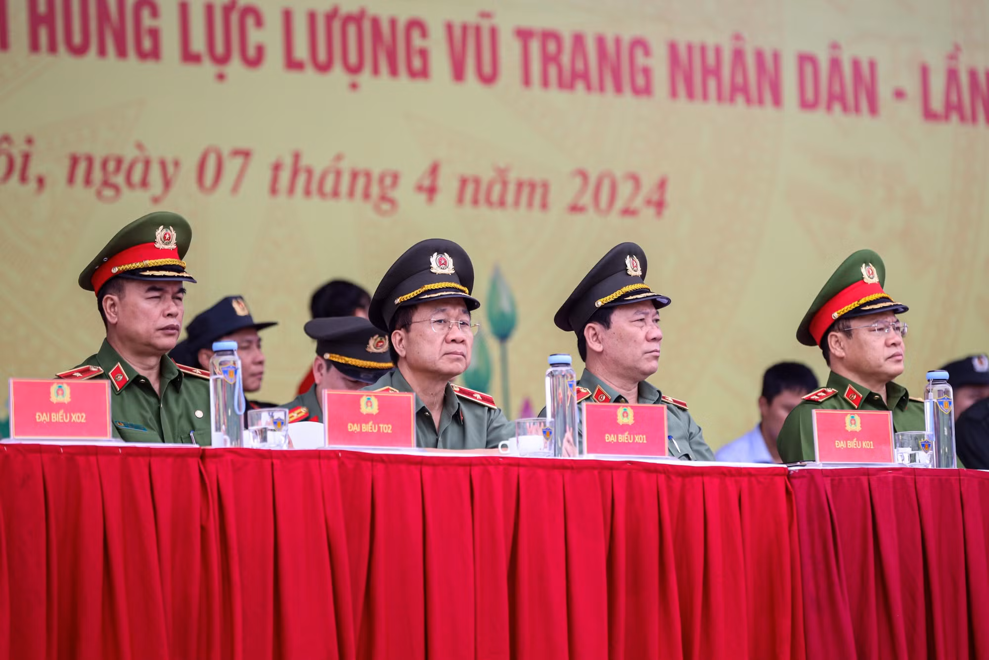 Luyện tập thuần thục, phục vụ tốt Lễ kỷ niệm 50 năm Ngày truyền thống lực lượng Cảnh sát cơ động -0