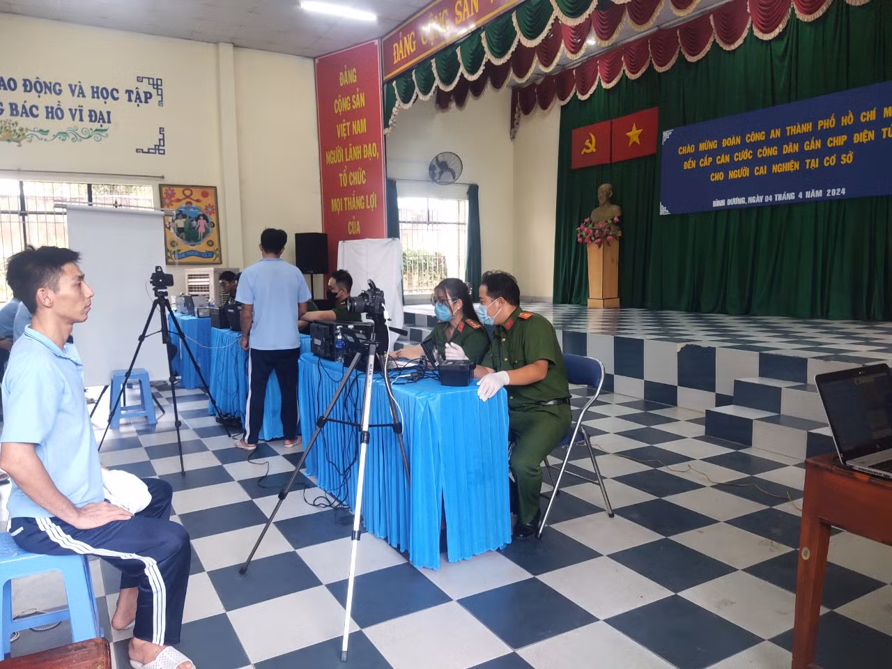 Cấp CCCD đối với nhân khẩu đặc biệt tại 2 cơ sở cai nghiện ma túy -1