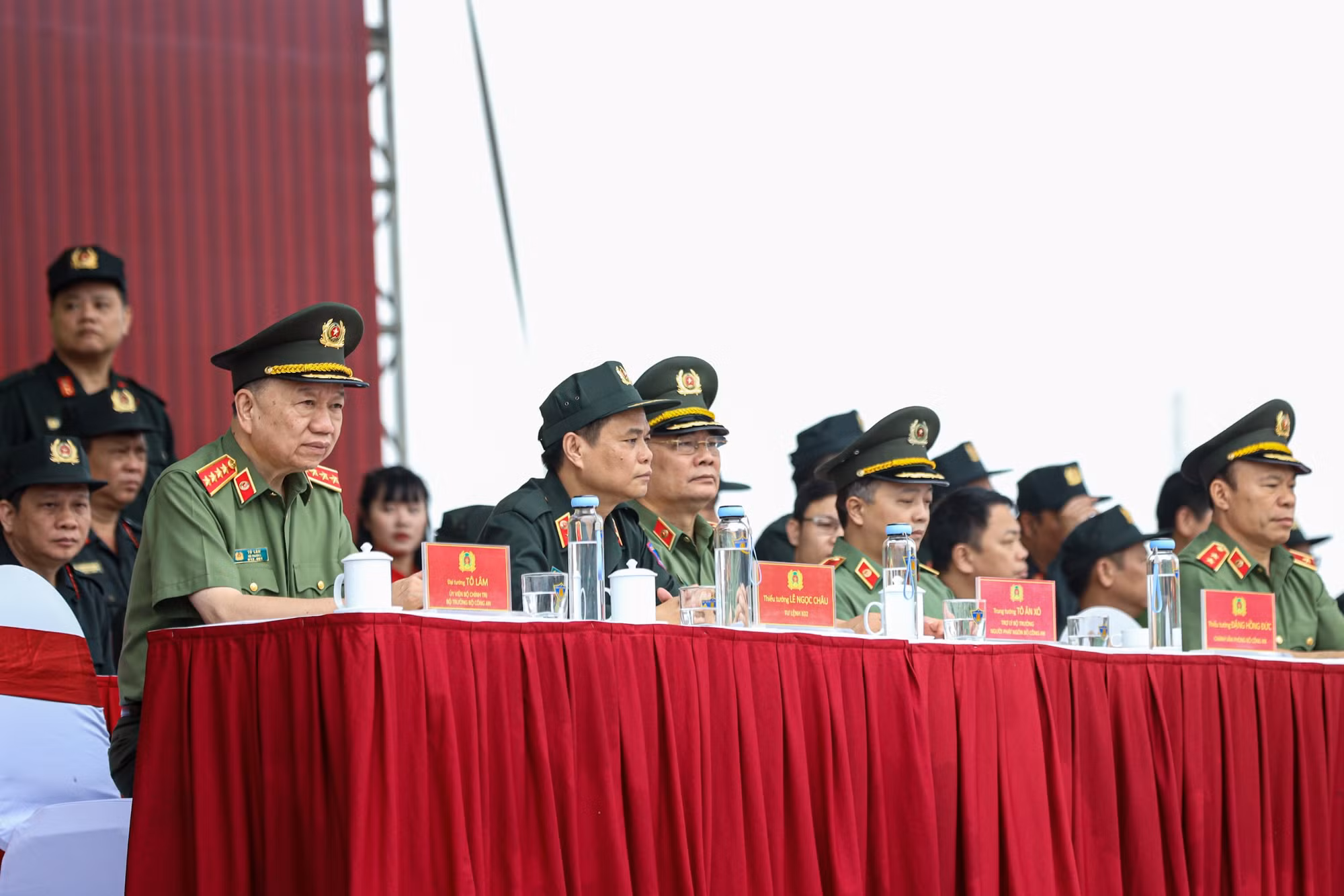 Luyện tập thuần thục, phục vụ tốt Lễ kỷ niệm 50 năm Ngày truyền thống lực lượng Cảnh sát cơ động -1