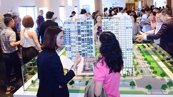 Siết chặt hoạt động môi giới bất động sản