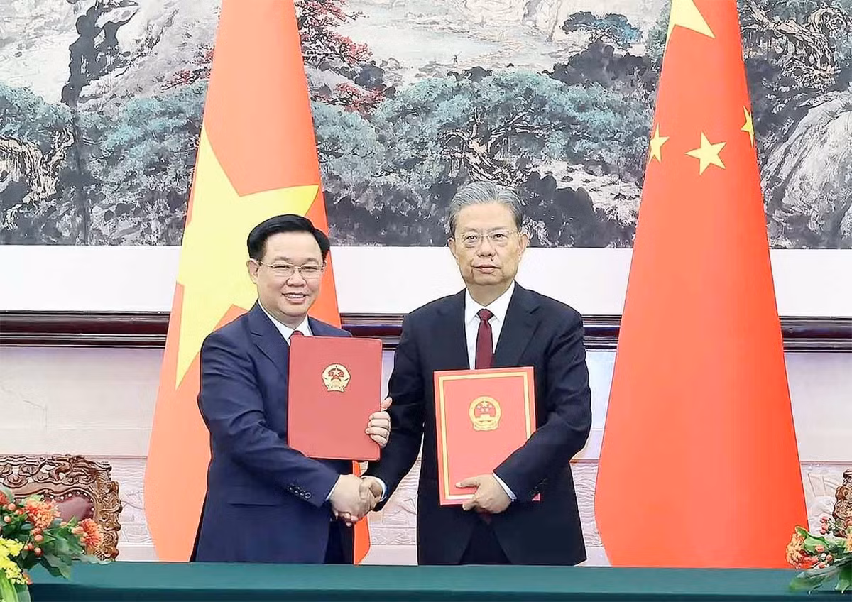 Chủ tịch Quốc hội Vương Đình Huệ hội đàm với Ủy viên trưởng Nhân đại toàn quốc Trung Quốc Triệu Lạc Tế -0
