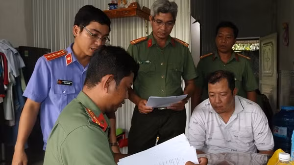 Mua máy in đa năng về phòng trọ sản xuất&nbsp;tiền giả