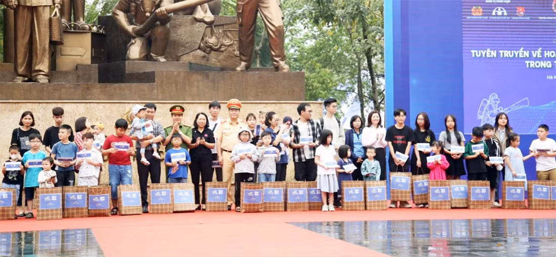 Phát động xây dựng văn hóa giao thông an toàn trong thanh niên -0