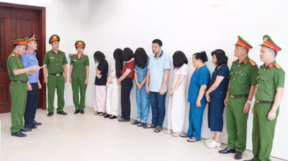 Phòng khám “vẽ bệnh”, lừa hàng trăm khách hàng