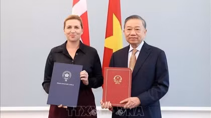 Tuyên bố chung về việc thiết lập quan hệ Đối tác chiến lược toàn diện giữa nước Cộng hòa xã hội chủ nghĩa Việt Nam và Đan Mạch