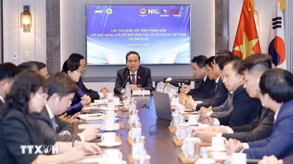 Chủ tịch Quốc hội gặp thành viên Mạng lưới Đổi mới sáng tạo và chuyên gia Việt Nam tại Hàn Quốc
