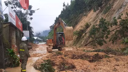 Công bố tình huống khẩn cấp về thiên tai trên tuyến đường Hồ Chí Minh qua tỉnh Tuyên Quang