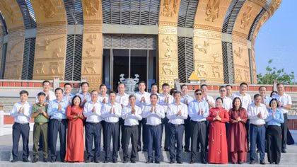 Đẩy mạnh hợp tác thương mại, đầu tư giữa TP Hà Nội và TP Cần Thơ