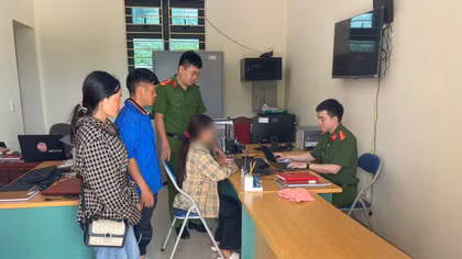Giải cứu thành công thiếu niên sập bẫy "việc nhẹ lương cao"