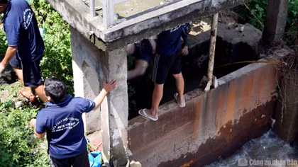 Tìm thấy thi thể nghi nam sinh mất tích tại miệng cống ở Hà Nội