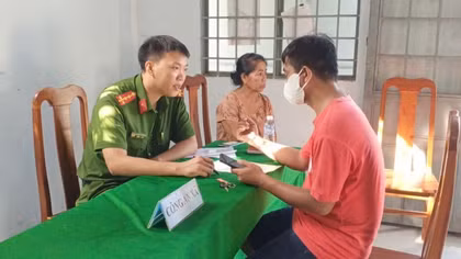 Vĩnh Long: Chuyển đổi số từ những việc dân cần