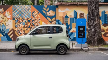 VF 2 tạo tự tin cho người lần đầu cầm lái