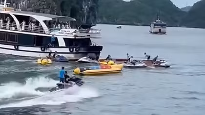 Lật tàu du lịch trên vịnh Lan Hạ, 1 nữ du khách tử vong