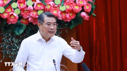 Vĩnh Long phải đổi mới mạnh mẽ mô hình tăng trưởng, tạo đột phá phát triển