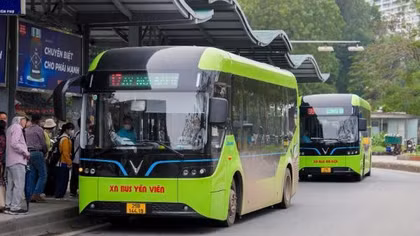 Trung tâm quản lý giao thông Hà Nội nói gì về việc đi buýt miễn phí mà vẫn bị trừ tiền?
