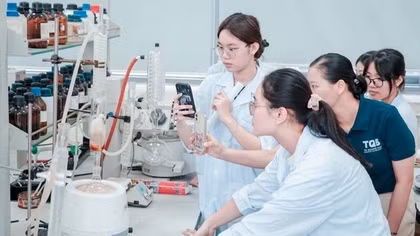 BK STEMATHON 2026: Khơi nguồn đam mê khoa học từ trải nghiệm thực tiễn với học sinh cấp 3
