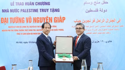 Lễ trao Huân chương của Nhà nước Palestine truy tặng Đại tướng Võ Nguyên Giáp