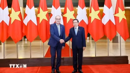 Chủ tịch Quốc hội Trần Thanh Mẫn hội kiến Tổng thống Thụy Sĩ Guy Parmelin