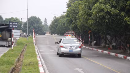 Không được tập lái xe ô tô trên cao tốc 