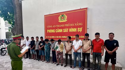 Bóc gỡ đường dây số đề và cá độ bóng đá tại Đà Nẵng