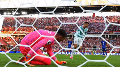 Ronaldo phá dớp, Bồ Đào Nha thắng kịch tính Croatia