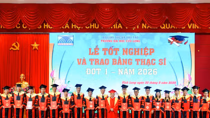 Trường Đại học Cửu Long trao bằng tốt nghiệp cho 157 tân thạc sĩ