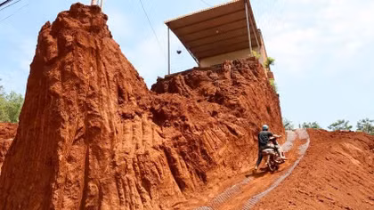 Thanh tra toàn diện dự án để nhà dân chênh vênh ở Đồng Nai