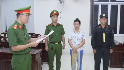 Khởi tố 2 bị can dùng chất cấm để tạo nạc cho hơn 2.300 con lợn thịt