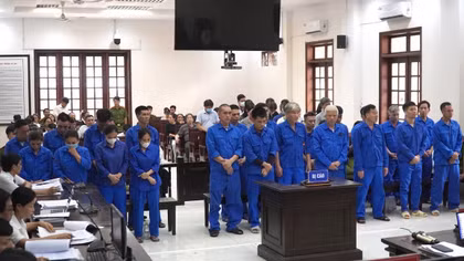 Cựu Viện trưởng “bán” giấy tâm thần bị phạt 19 năm 6 tháng tù