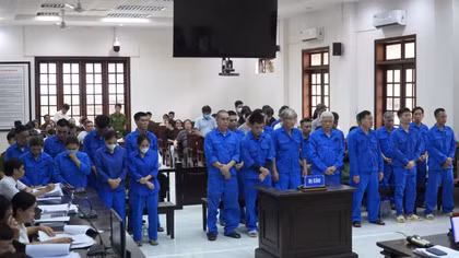 Xét xử 42 bị cáo trong vụ “bán” bệnh án tâm thần