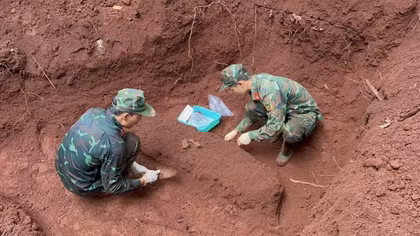 Tìm thấy 6 hài cốt liệt sĩ tại khu vực sân bay Lộc Ninh cũ